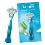 Gillette Venus Smooth razor for women with aloe vera moisture bars