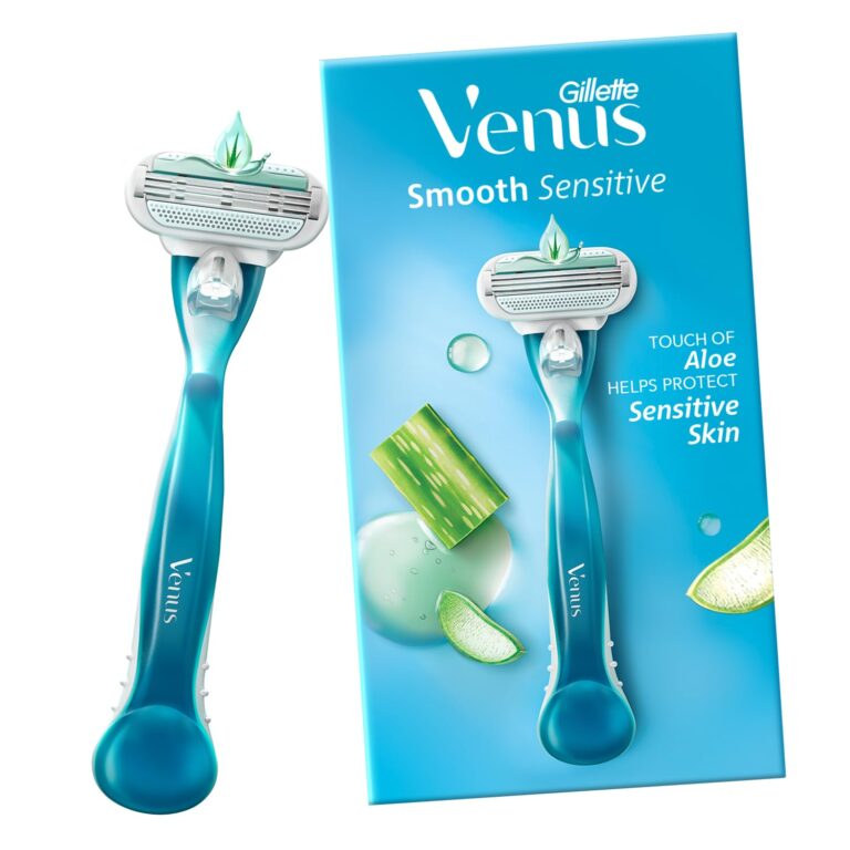 Gillette Venus Smooth razor for women with aloe vera moisture bars