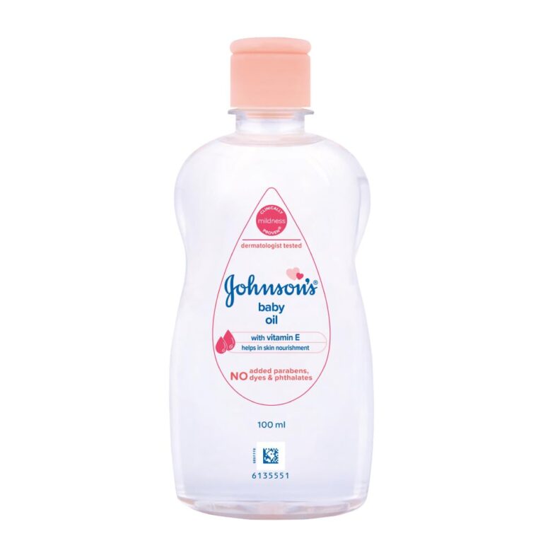 Johnson and Johnson baby oil 100ml with vitamin E for soft baby skin