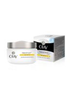 Olay Natural Aura day cream with SPF 15 for daily glowing skin